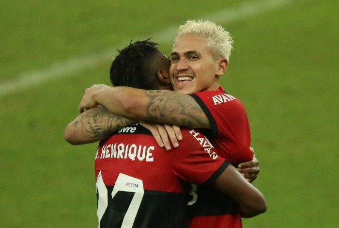 Flamengo X Palmeitas se enfrentam no estádio do Maracanã pela 1 rodada do Campeonato Brasileiro. O atacante Pedro comemora seu gol em cima do Palmeiras