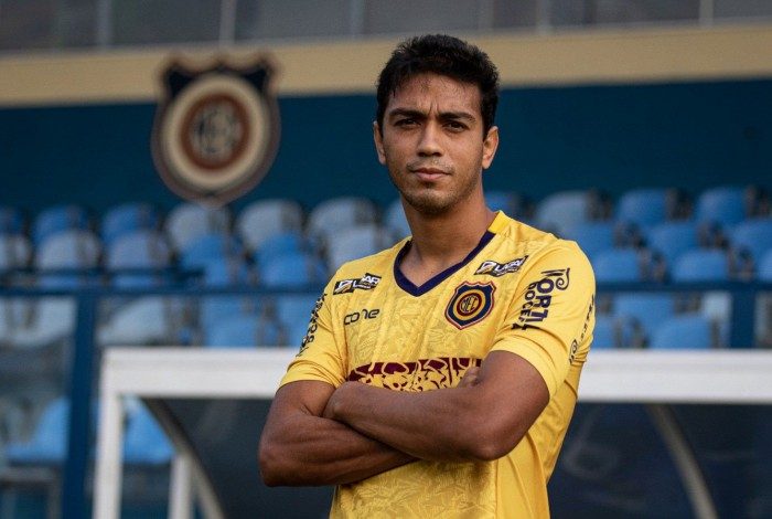 Volante Lucas Zen reforça o Madureira na Série D