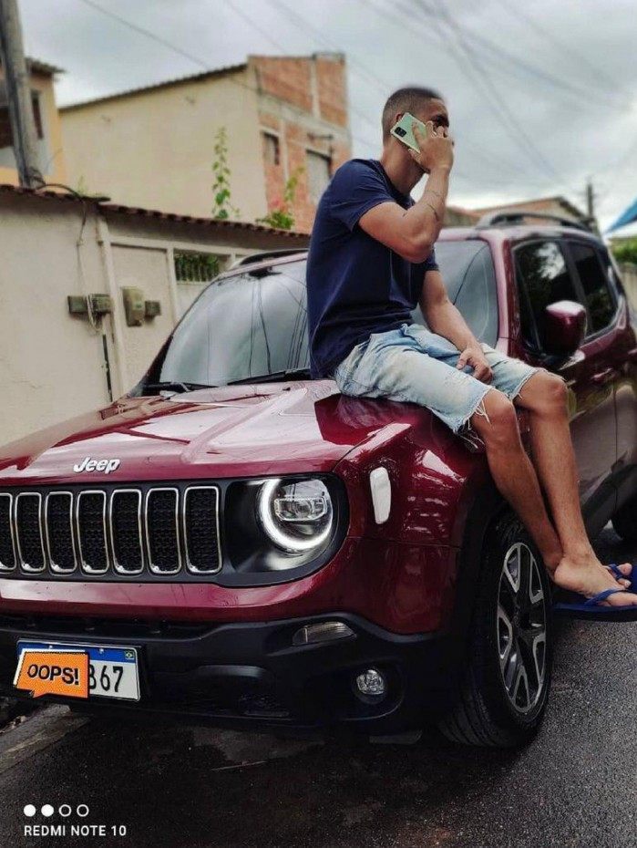 Polícia prende dois homens pelo crime de venda de carros clonados. Na imagem, Victor Hugo Roger