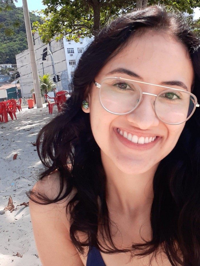 A estudante fez o seu aniversário de 22 anos no último domingo, em 30 de maio. Ela foi vítima de feminicídio e o responsável pelo ataque era um antigo colega de curso