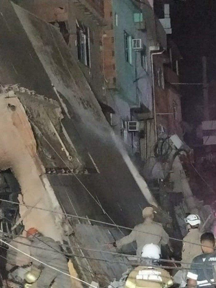 Prédio de quatro andares desaba em Rio das Pedras, na Zona Oeste do Rio, e deixa várias pessoas feridas