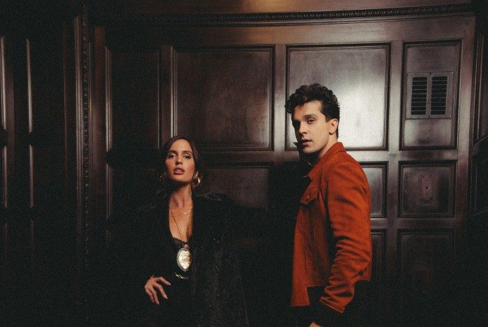 Luan Santana e Natalía Barulích no clipe de 'Morena'