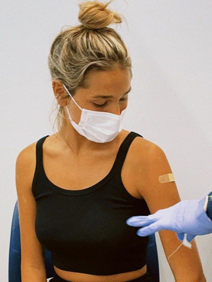 Sasha recebe a vacina nos Estados Unidos