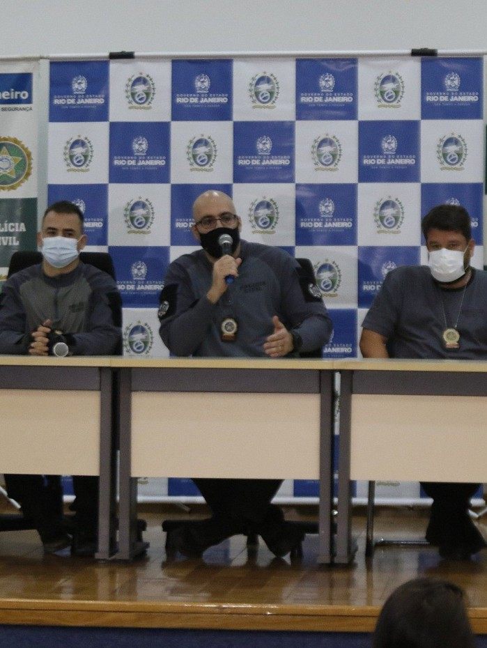 Delegados, secret&aacute;rio de Pol&iacute;cia e governador Cl&aacute;udio Castro participaram de coletiva na Cidade da Pol&iacute;cia, sobre a captura e morte de Ecko