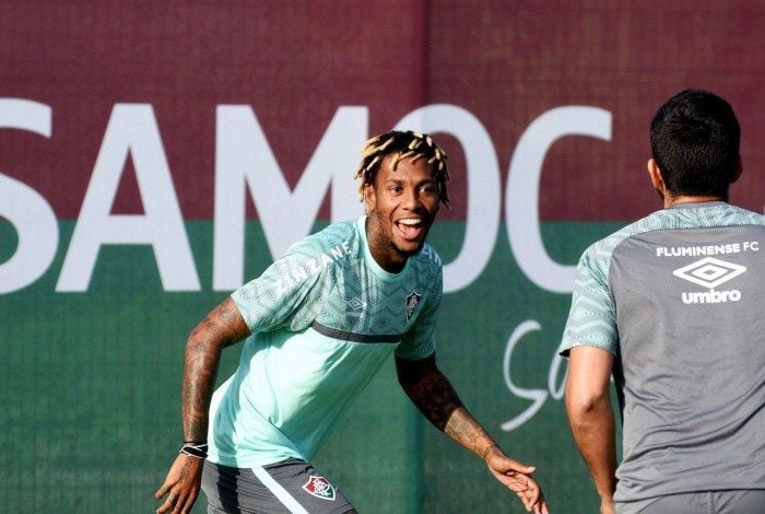 Abel Hernández no treino do Fluminense