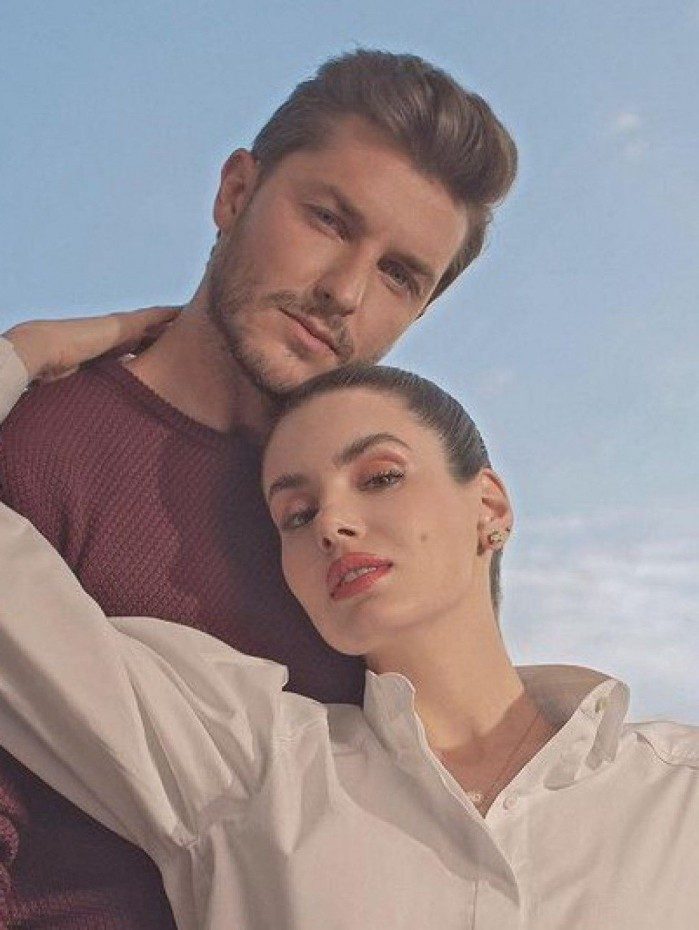 Klebber Toledo e Camila Queiroz