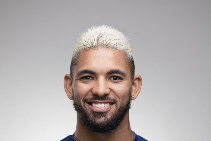 Douglas Luiz da Seleção Brasileira. 