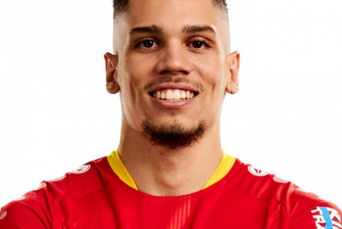 Paulinho é atacante do Bayer 