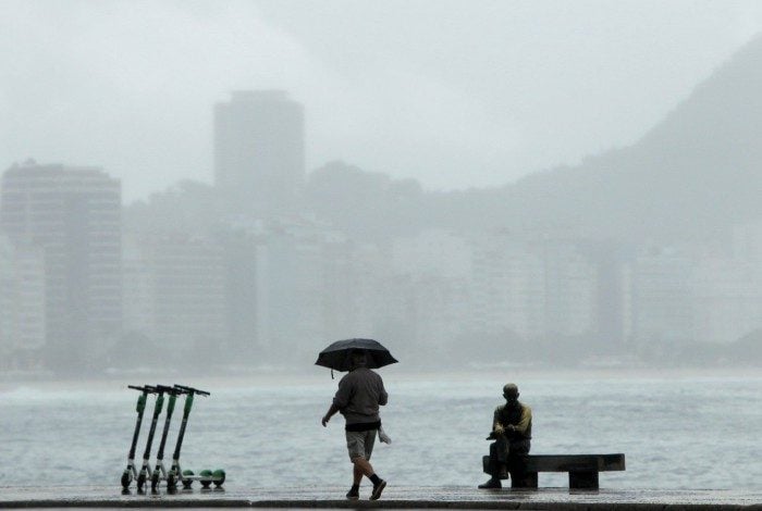Chuva e frio atingem a cidade do Rio