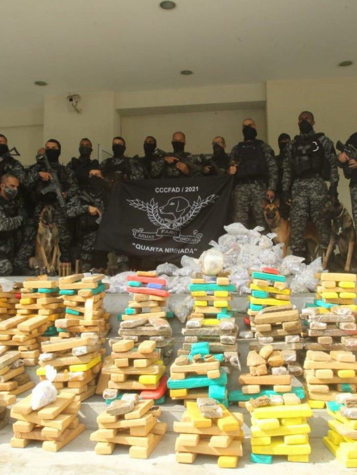 Pol&iacute;cia apreende mais de uma tonelada de drogas na opera&ccedil;&atilde;o Coaliza&ccedil;&atilde;o do Bem, em v&aacute;rias comunidades do Rio