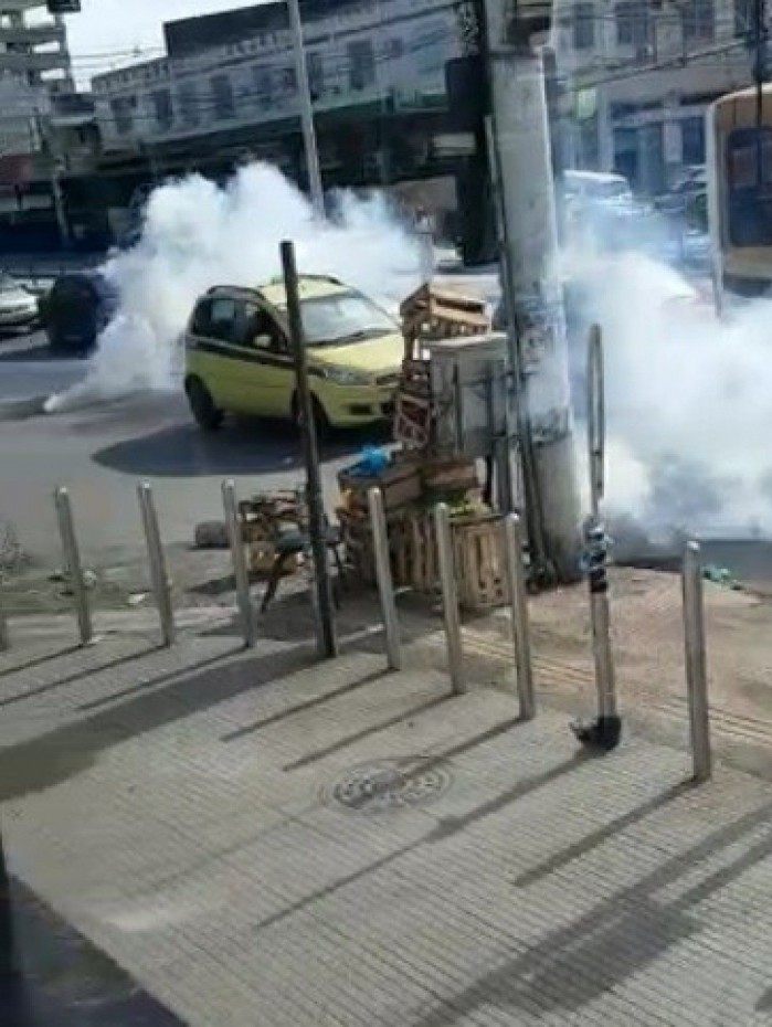 Confusão entre guardas municipais e ambulantes na Penha, Zona Norte do Rio
