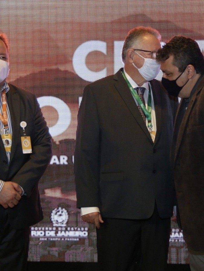 Presidente da MedLevensohn, Jos&eacute; Szuster conversa com Chieppe