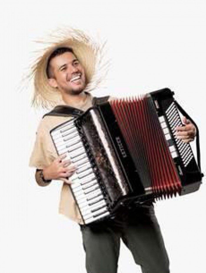 Luan Estilizado faz live nesta sexta-feira 