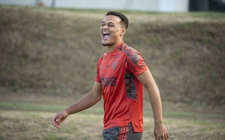 Guarani propõe renovação do contrato à Filipe Chrysman