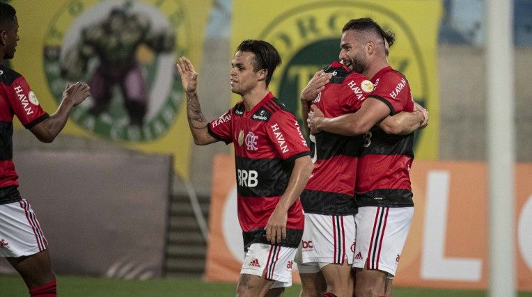 Thiago Maia é homenageado por jogadores do Flamengo: 'Sem palavra