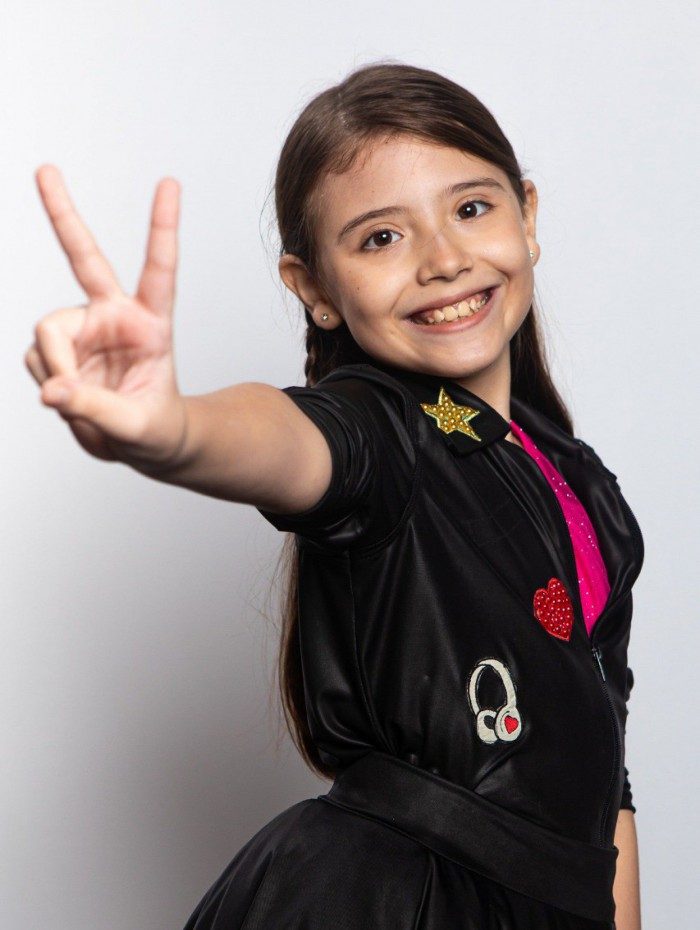 Sofia mostrou o seu talento cantando "Mercedes Benz", um clássico de Janis Joplin, logo no primeiro dia de audições às cegas