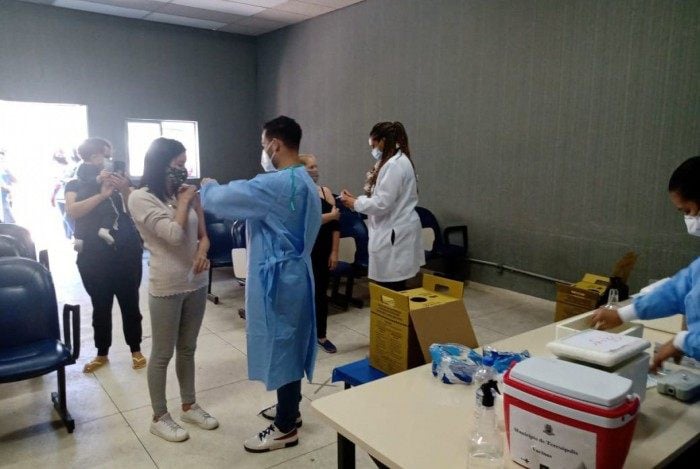 Vacinação contra a Covid-19 em Teresópolis