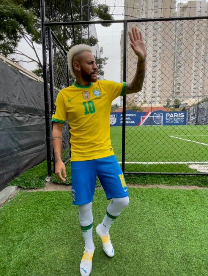 Sósia de Neymar confia no Brasil