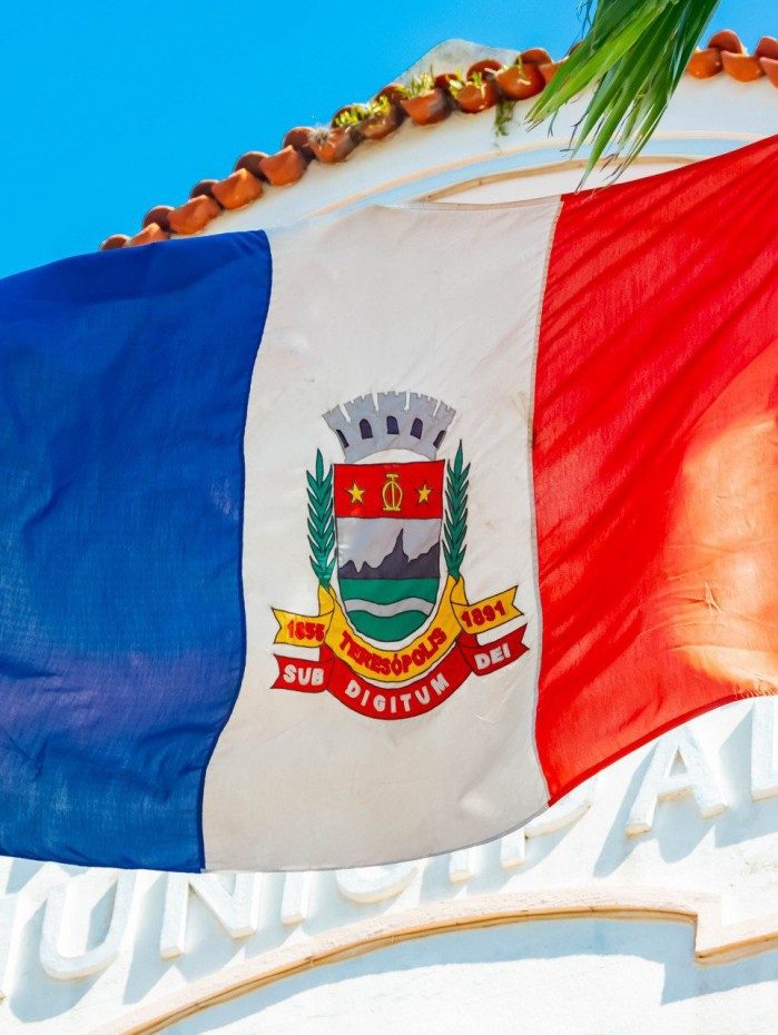 Prefeitura de Teres&oacute;polis 