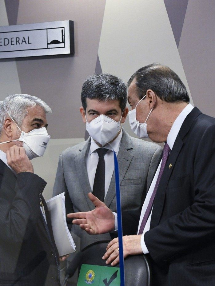 &quot;A opera&ccedil;&atilde;o de hoje &eacute; a prova mais clara dos abusos que a CPI vem cometendo&quot;, diz a nota