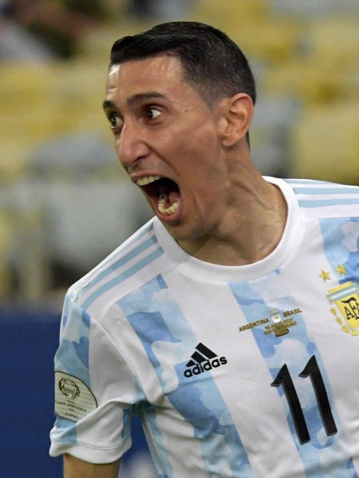 Di María comemora gol do título