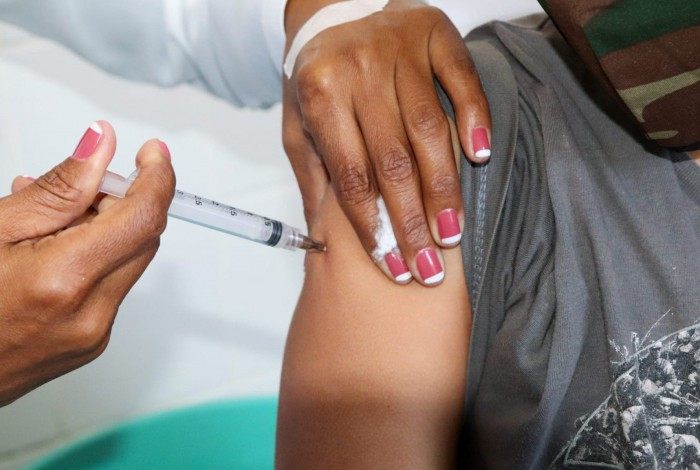 Confira a programação de vacinação contra a covid-19 nesta terça-feira, dia 13, em São Gonçalo