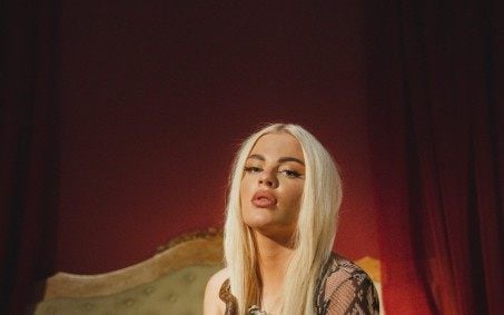 Luísa Sonza celebra altos e baixos da vida em 'Doce 22': 'Tive que aceitar as minhas vulnerabilidades'