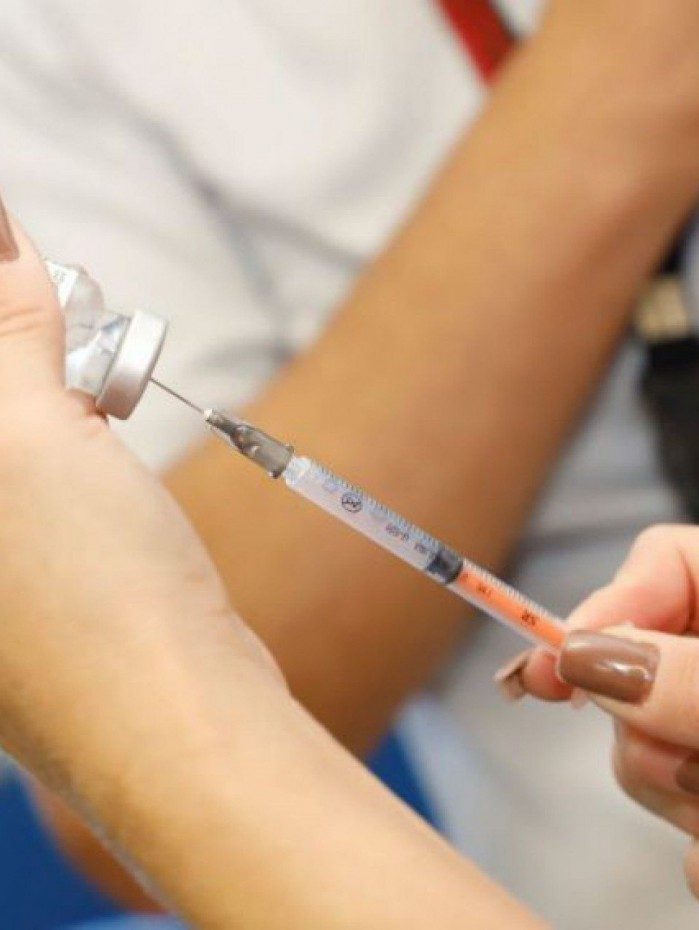 Na próxima semana, serão imunizados o munícipes de 42 e 41 anos sem comorbidades, cuidadores com 18 anos ou mais de pessoas com deficiência intelectual e idosos de 63 e 62 anos