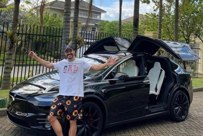 Sharkão e sua paixão por carros de luxo