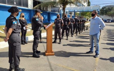 PM blinda viaturas que circularão em comunidades de São Gonçalo e Rio