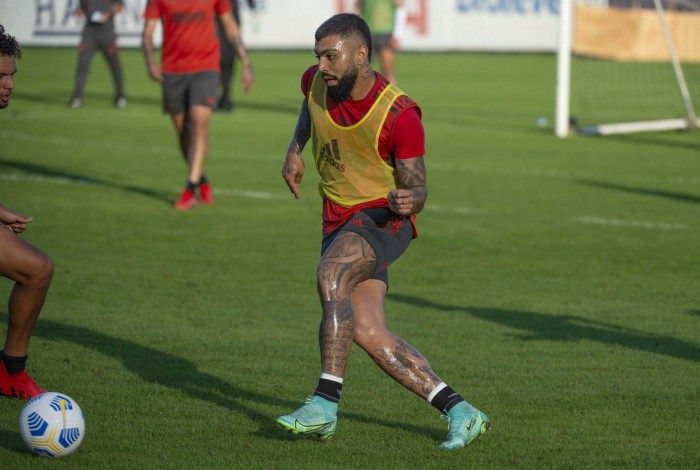 Prêmio para as quartas paga quase três meses dos salários do Gabigol