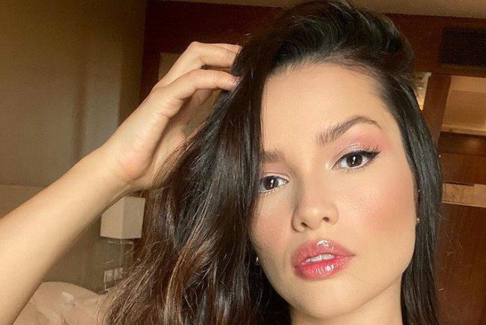 Foto: No 'BBB 21', Juliette não dispensa make caprichada quando usa óculos - Purepeople