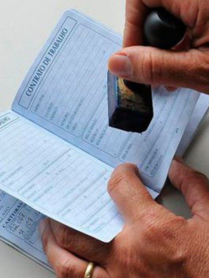 Confira mais de 4,7 mil vagas de emprego, est&aacute;gio e Jovem Aprendiz