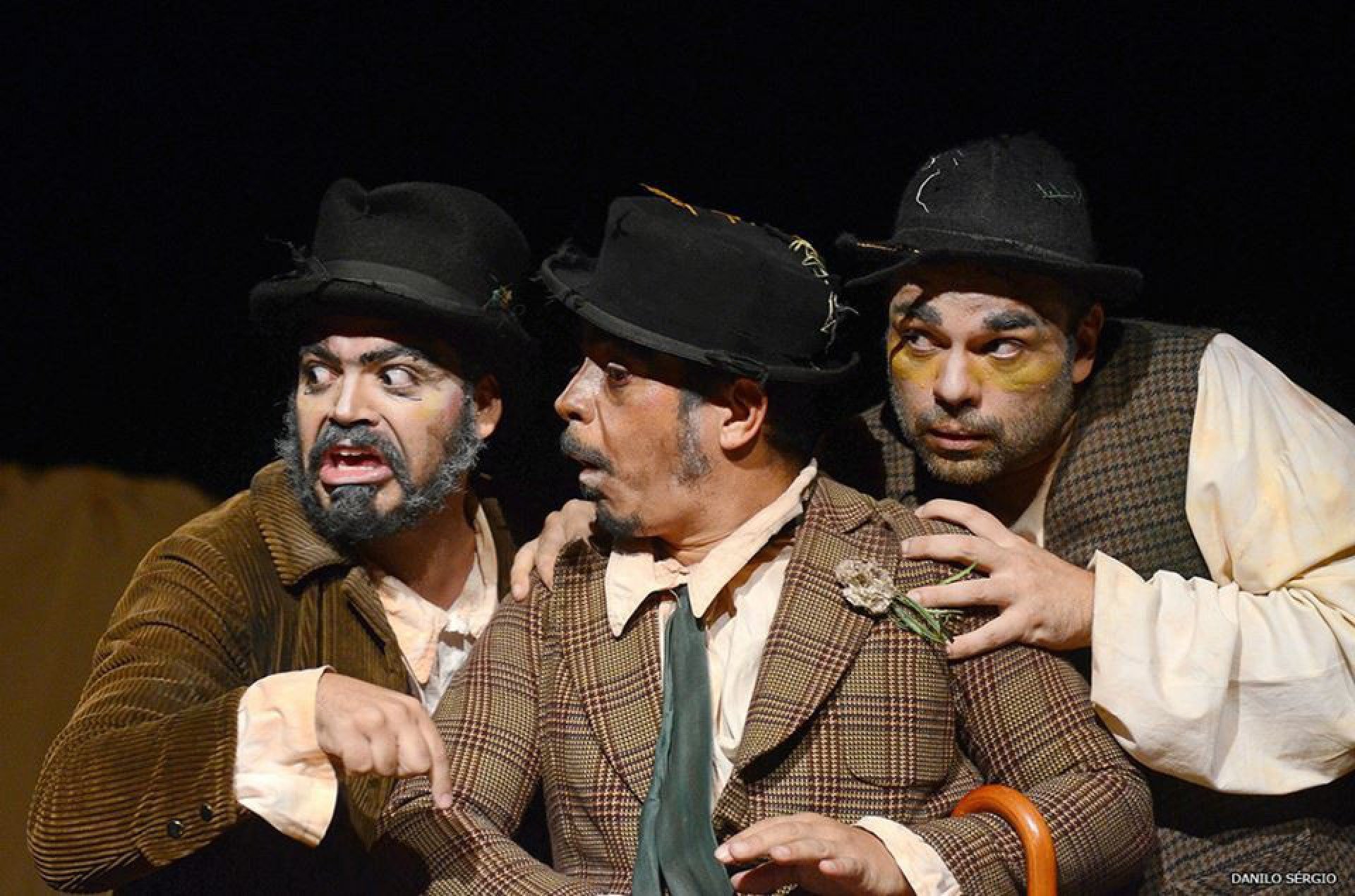 Espet&aacute;culo Precisa-se de Velhos Palha&ccedil;os ter&aacute; exibi&ccedil;&atilde;o em Nova Igua&ccedil;u