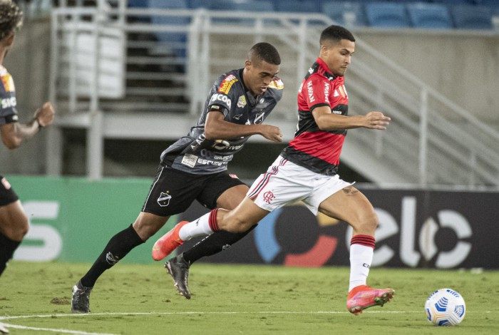 O volante João Gomes marcou o único gol do jogo no segundo tempo