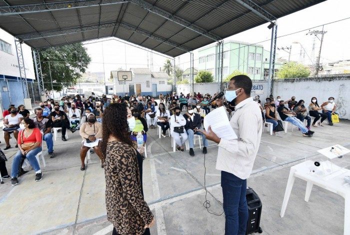 Moradores foram sorteados para definir prioridade na escolha de apartamentos do Minha Casa, Minha Vida.