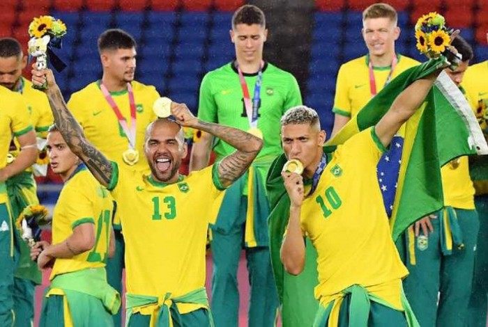 Pódio da seleção brasileira olímpica