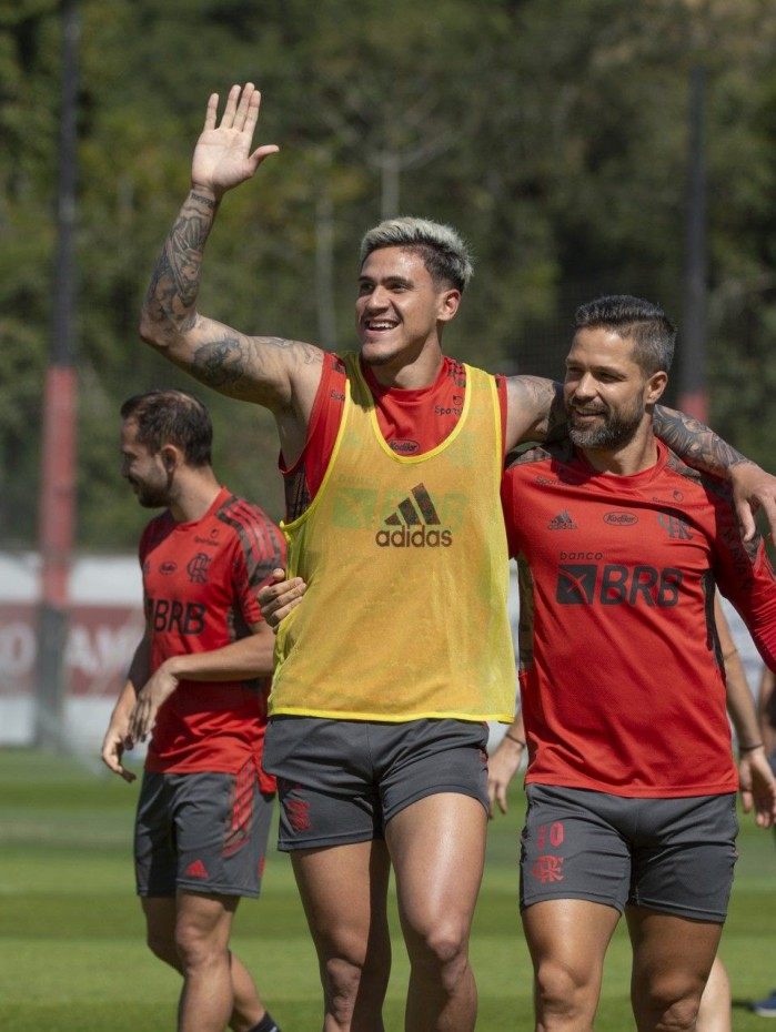 Pedro e Diego no treino no Ninho - 07-08-2021 - Foto - Alexandre Vidal 