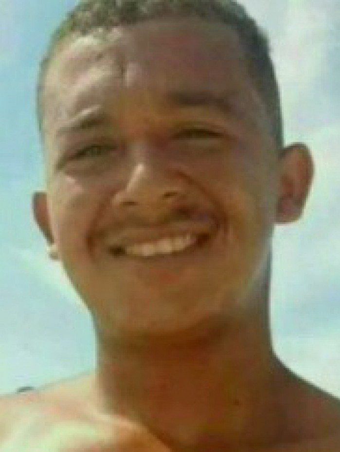 Traficante 'Churrasquinho' é preso pela polícia em conjunto habitacional