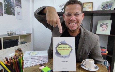 Livro de professor de Nova Iguaçu mostra caminhos para empreender em tempos de crise