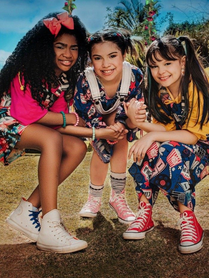 Atrizes mirins formam projeto musical 'As Zamigas'