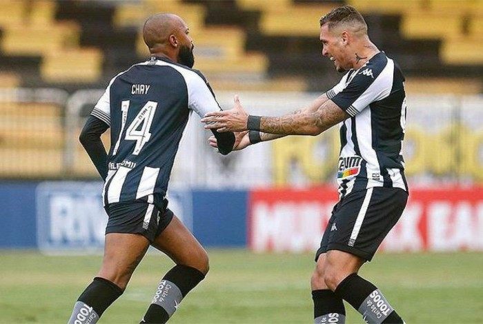 Botafogo ainda está otimista pelas renovações dos dois atacantes