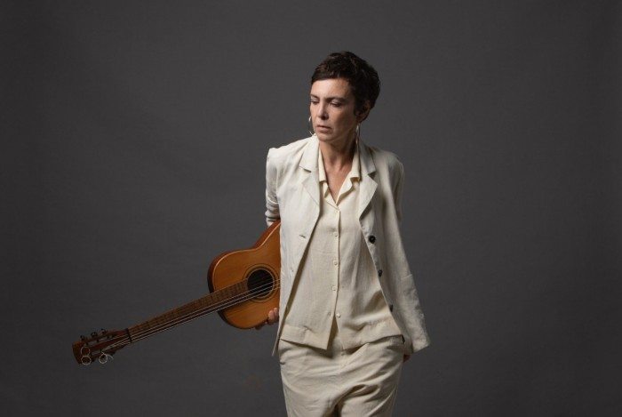 Adriana Calcanhoto se apresenta no Rio com músicas inéditas! 