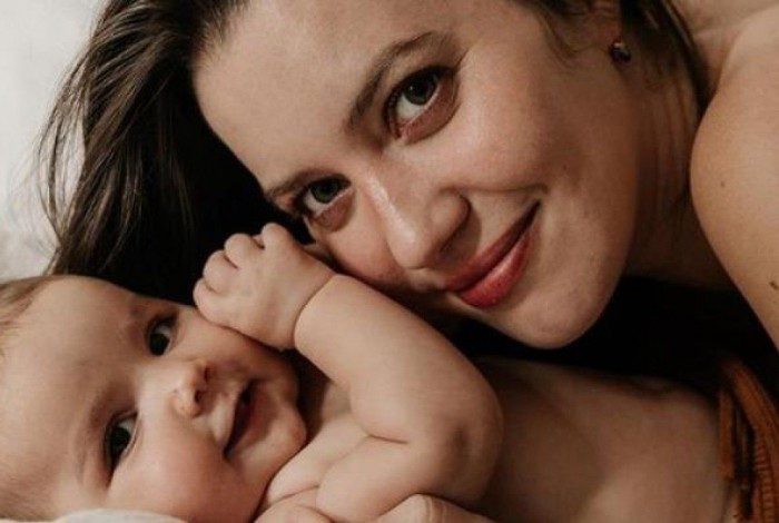 Nathalia Dill e sua filinha Eva, de sete meses