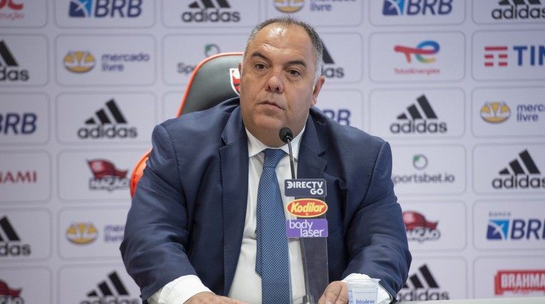 Dirigente do Flamengo nega conflito de interesses com organizadas: Se eu controlasse não estariam na porta