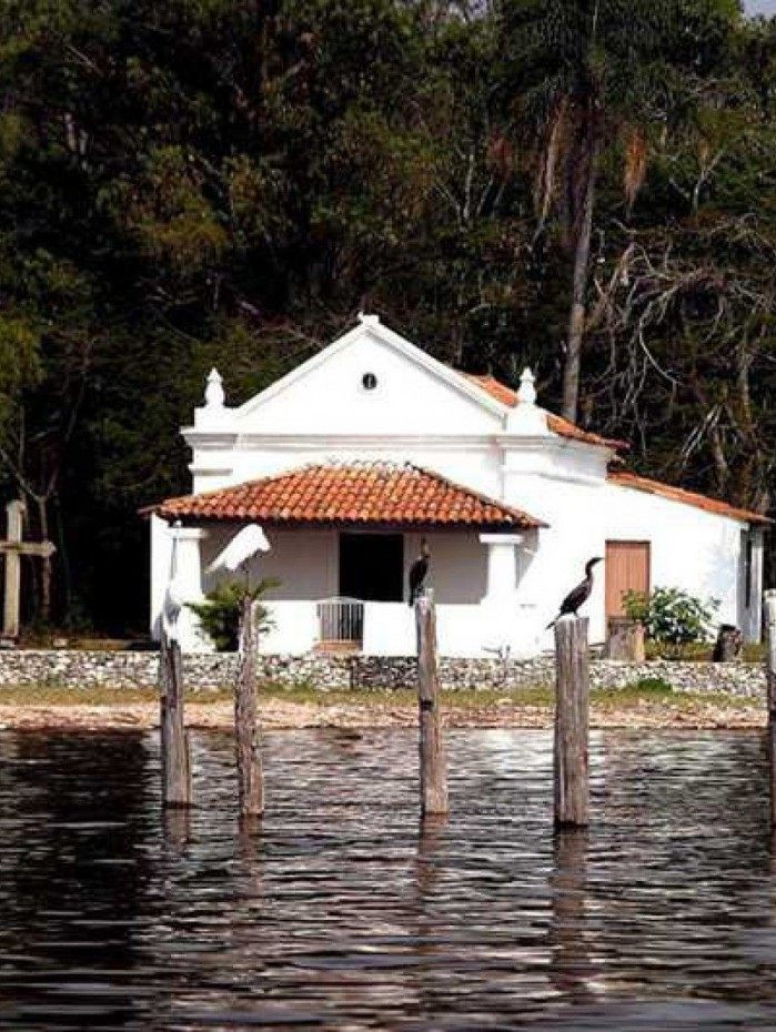 No local onde Faust&atilde;o se entocou fica a capela de Nossa Senhora da Luz, uma das mais antigas do pa&iacute;s