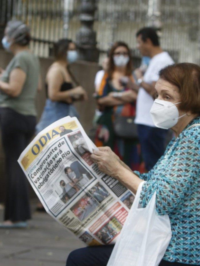 Vacinação contra a covid-19 neste sábado foi destinada a pessoas com 17 anos ou mais