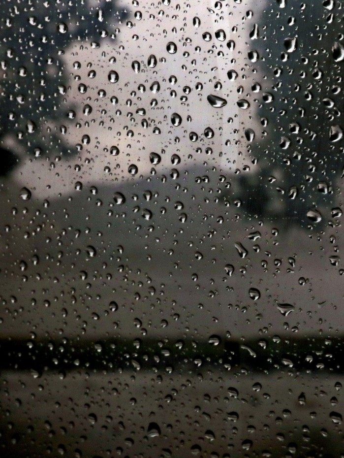 Climatempo - Dia nublado do Rio. Na foto, pela janela do carro na Lagoa, zona sul do Rio.