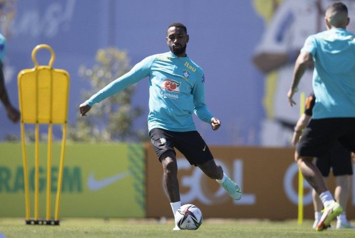 Gerson ganhou confiança de Tite depois ter ter ajeitado o meio de campo na vitória contra o Chile