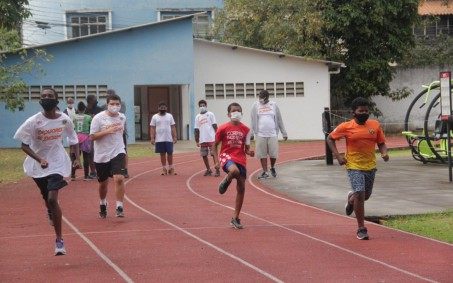 Atletas paralímpicos treinam em Nova Iguaçu de olho nos Jogos de Paris 2024